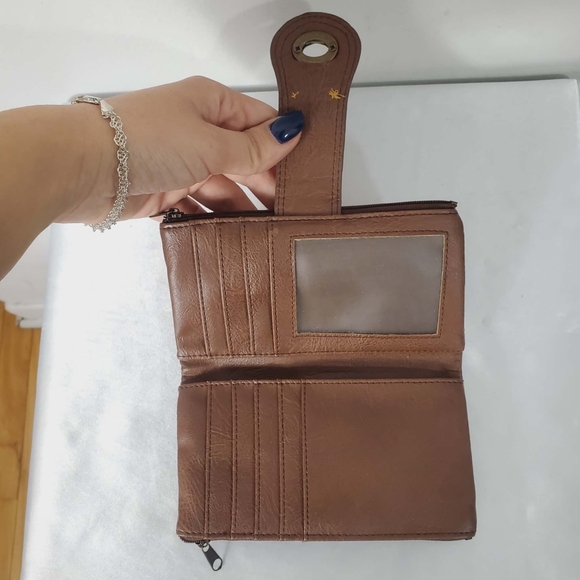 Vintage Roots Brown Soft Leather Wallet - Picture 5 of 11